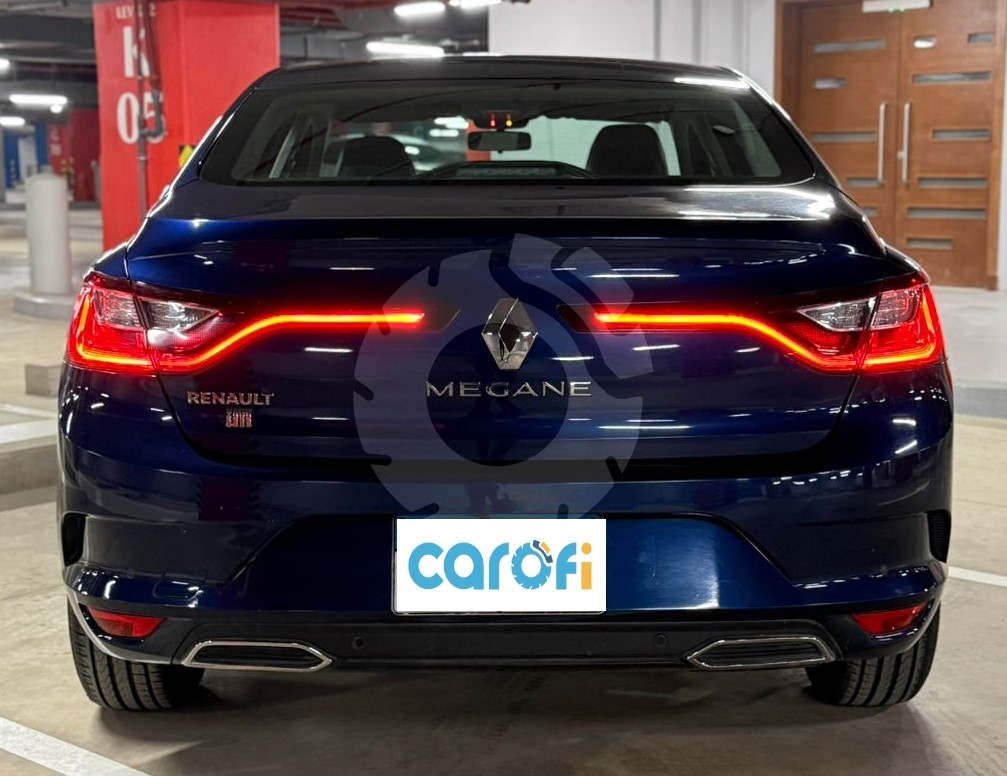 رينو ميجان 2022 - 8