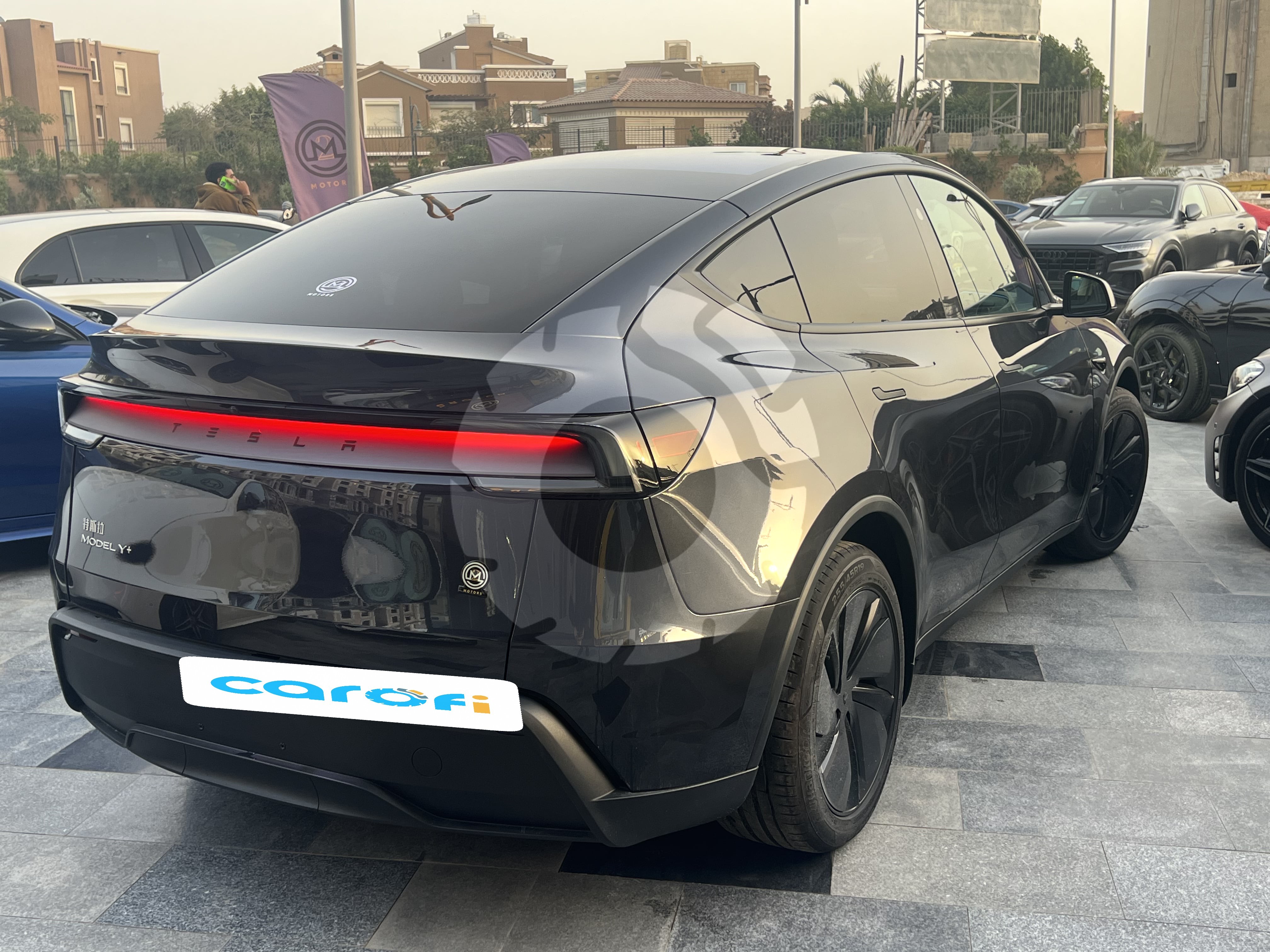 TESLA Model Y 2025 - 5