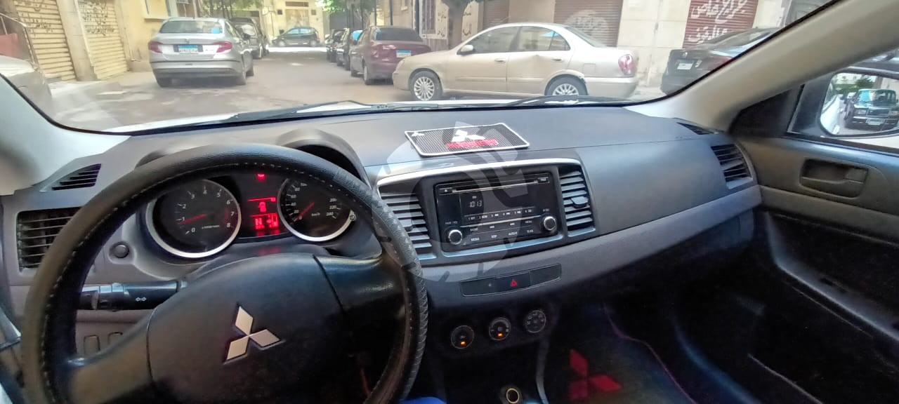 ميتسوبيشى لانسر 2015 - 4