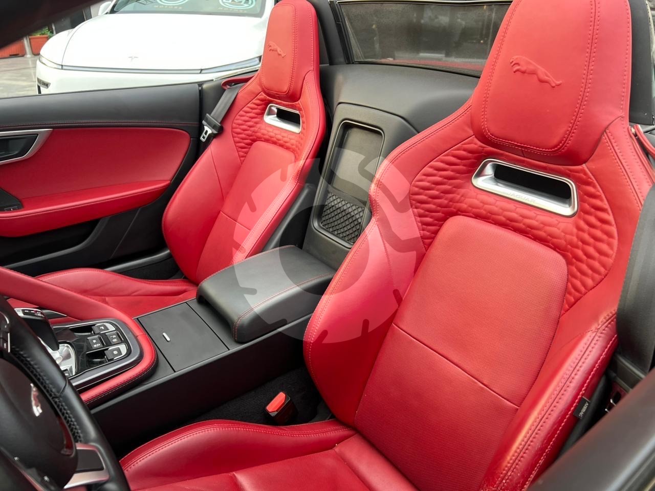 جاجوار F-TYPE 2021 - 6